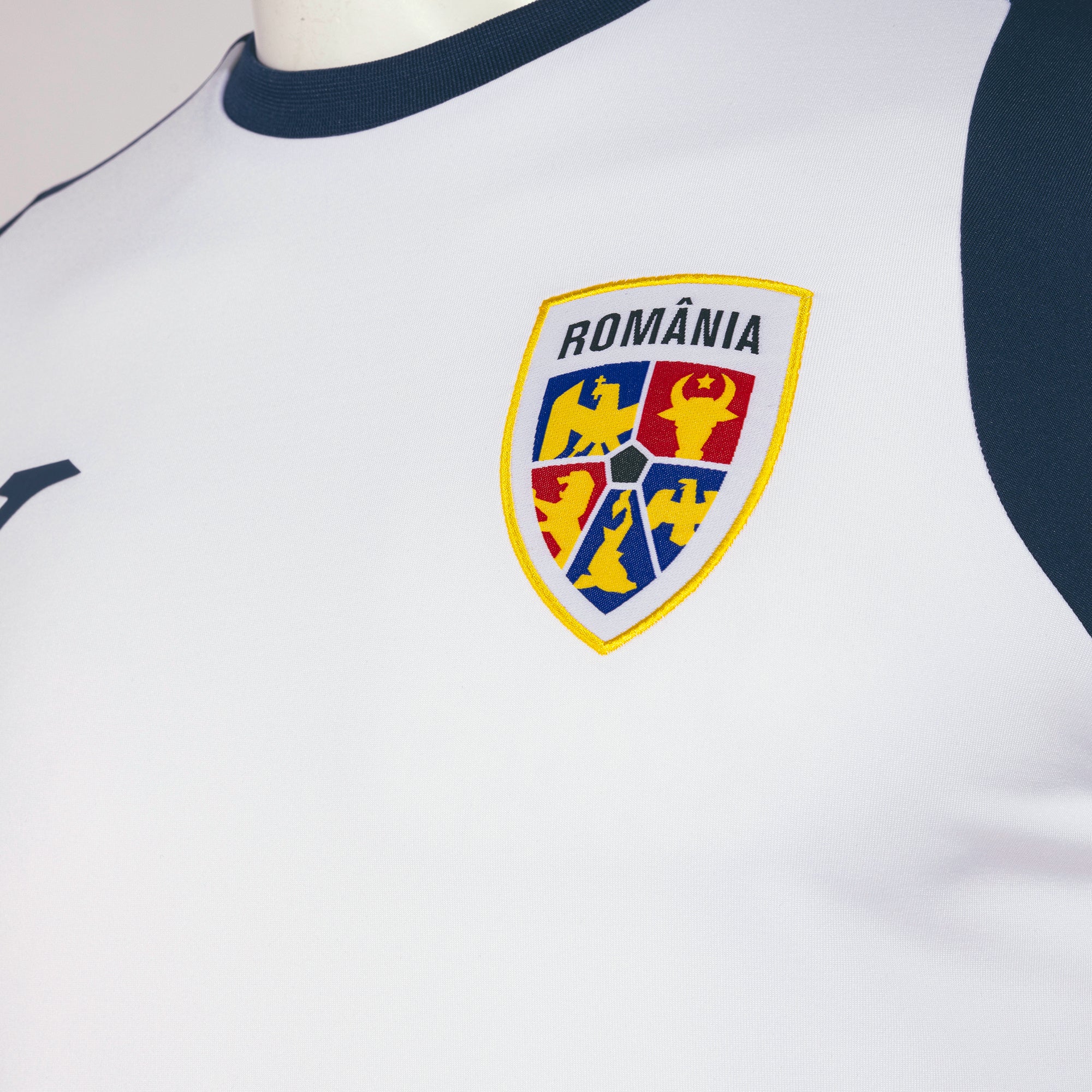 Jacheta Oficiala De Antrenament Adulti Romania 23/24 Alb